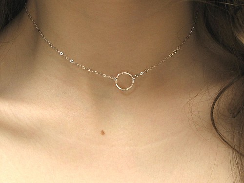 Eternity Choker in Sterling Silver, Dainty Hammered Circle Short Necklace, Karma Gift For Her Under 25